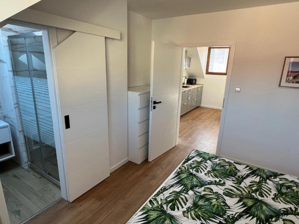 Pension Mikulov Exteriör bild