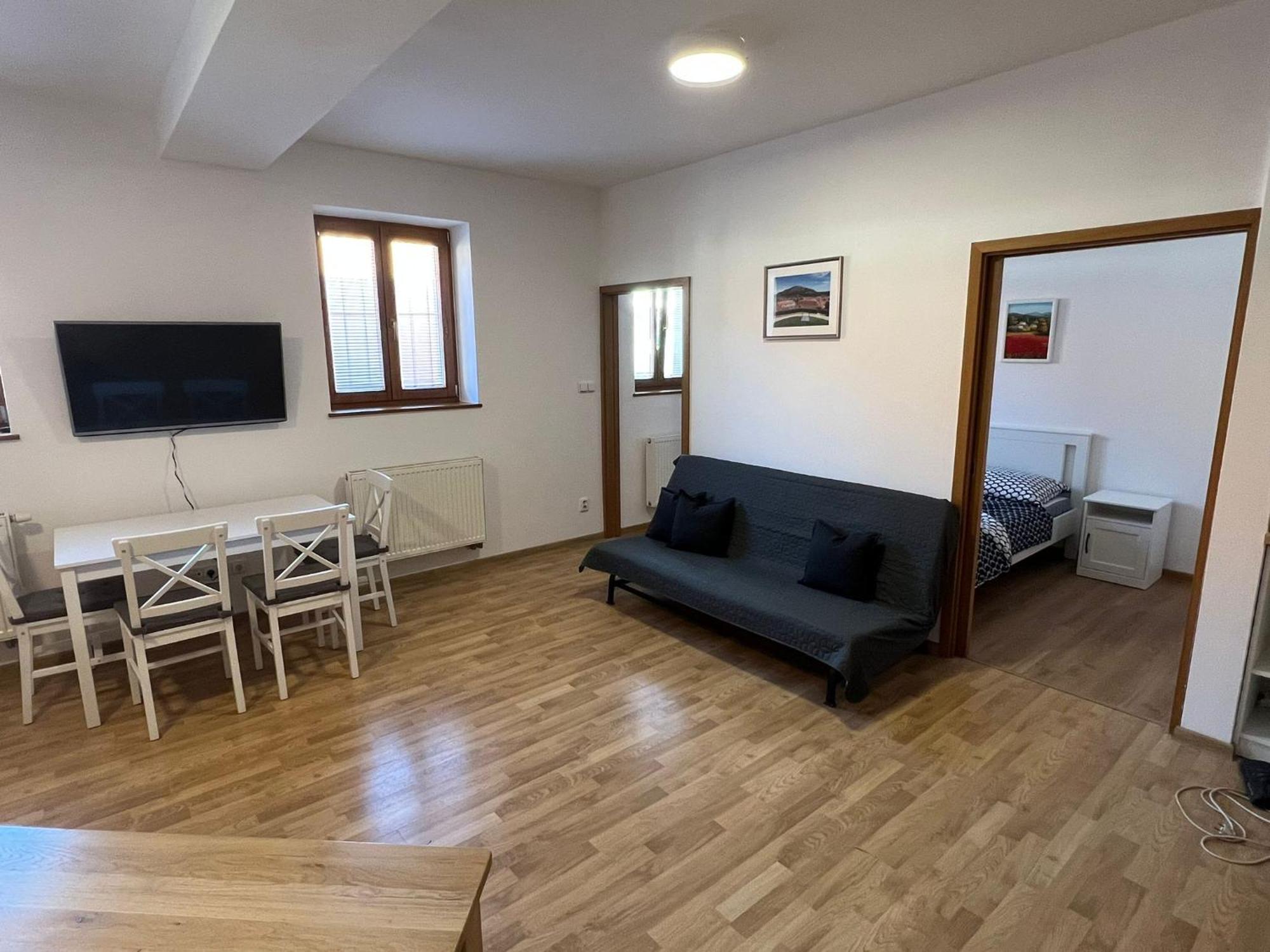 Pension Mikulov Exteriör bild